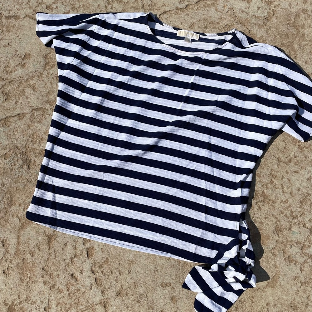 Michael Kors navy & white stripe dolman SS top w tie. Womens sz S